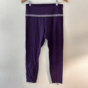 Lululemon Women's Purple High Rise Geometric 3/4 Ankle Leggings 8